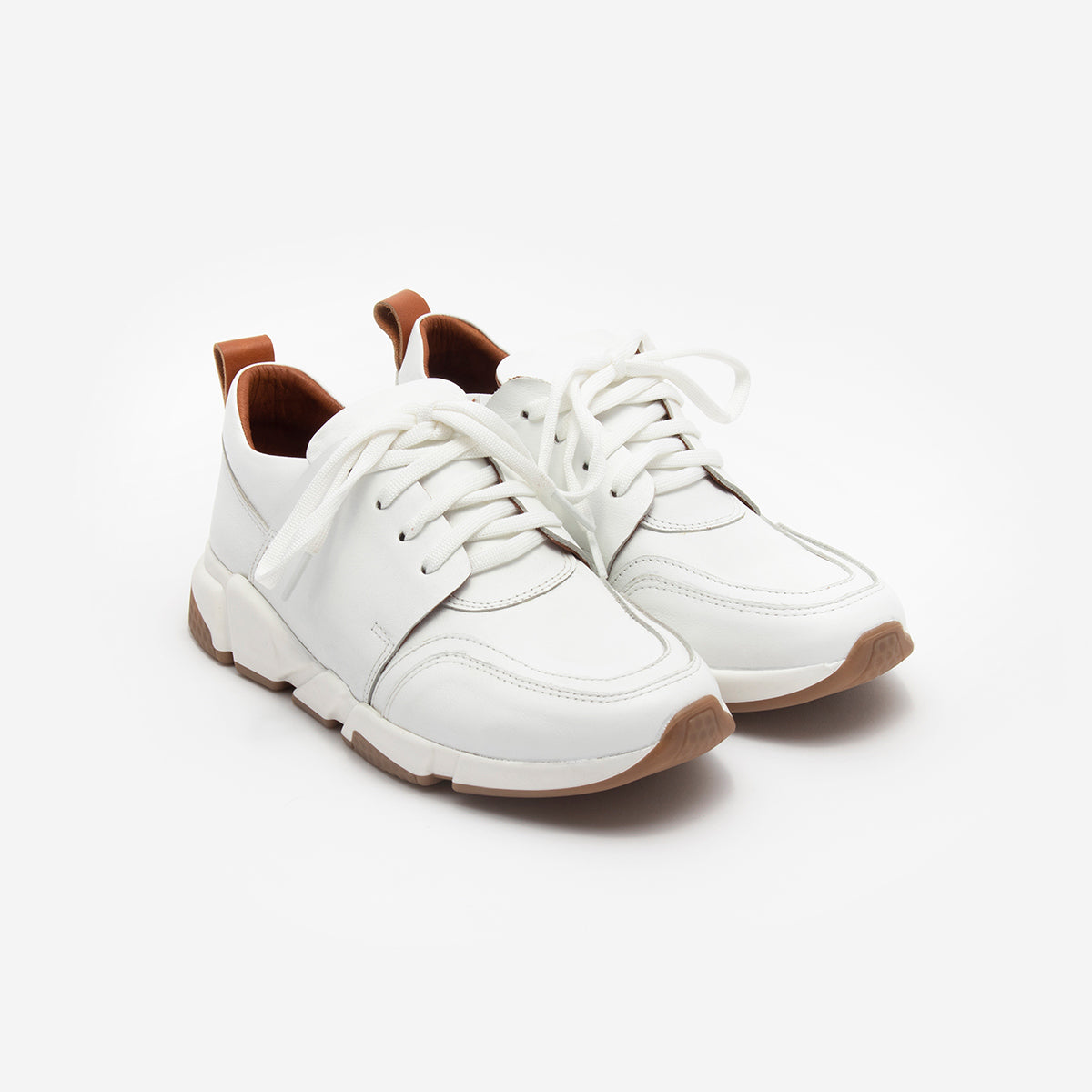 AGNES ALL WHITE