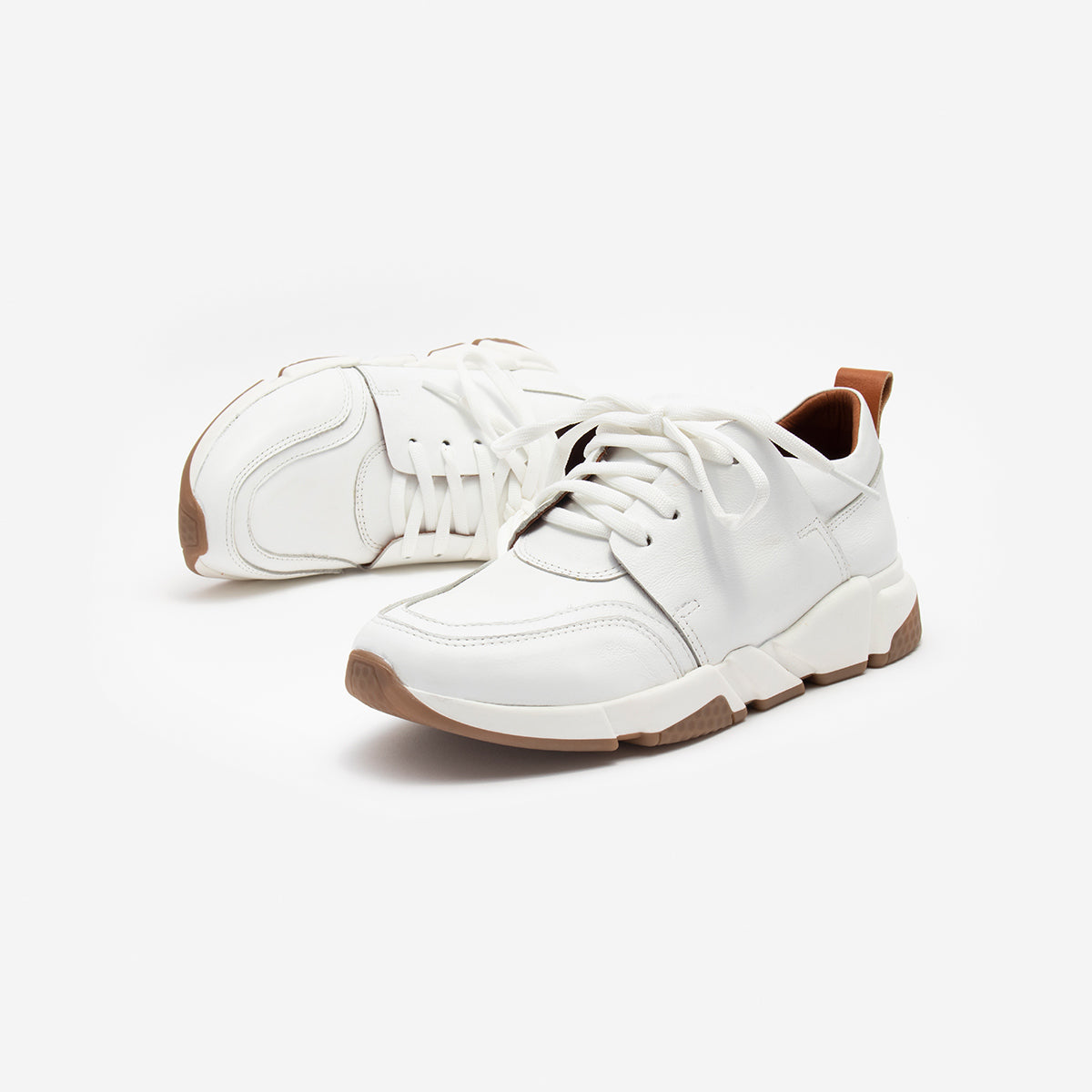 AGNES ALL WHITE